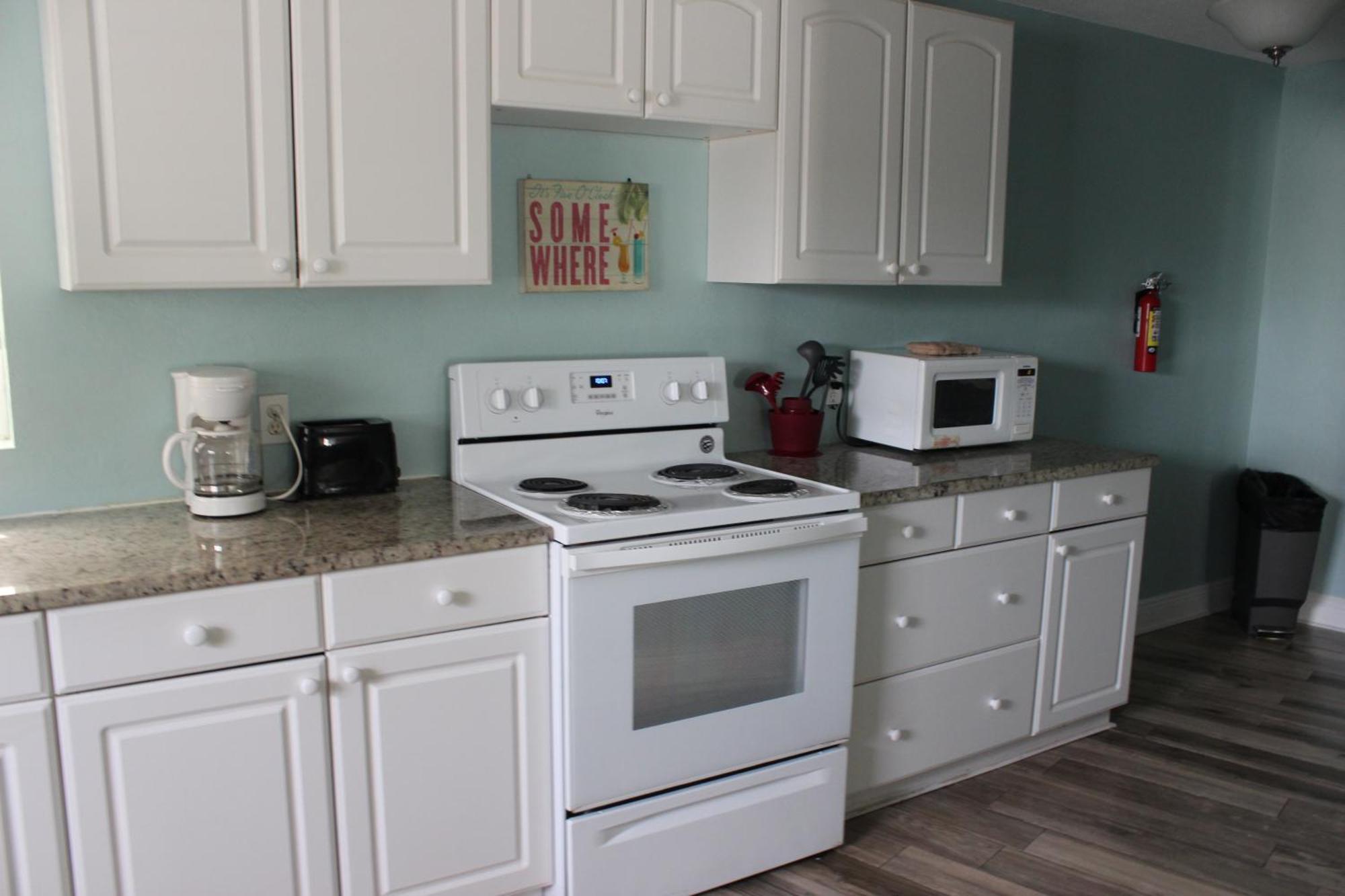 Shoreline Suites & Cabana Cottages - Beachfront Daytona Beach Bilik gambar