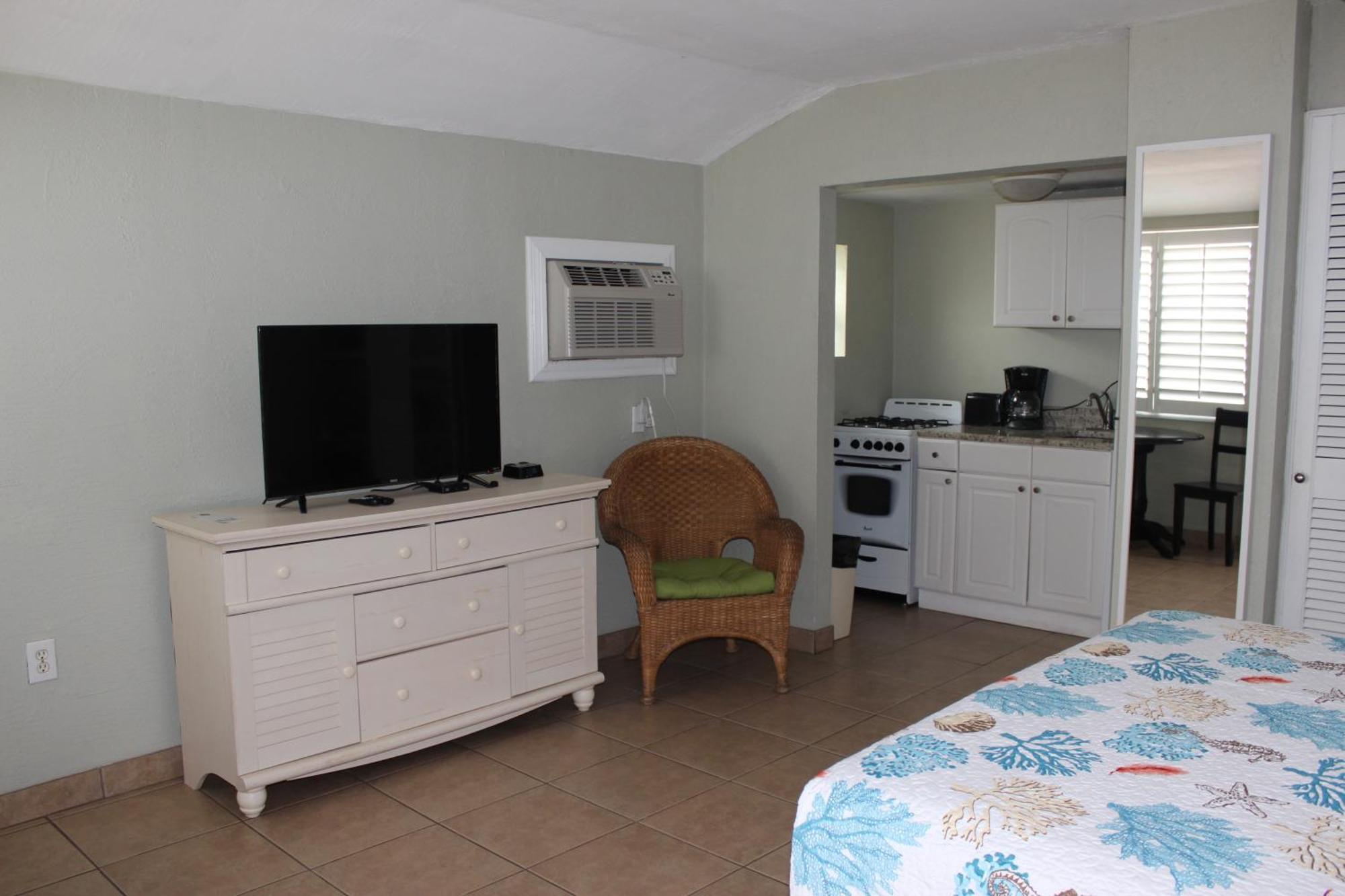 Shoreline Suites & Cabana Cottages - Beachfront Daytona Beach Bilik gambar