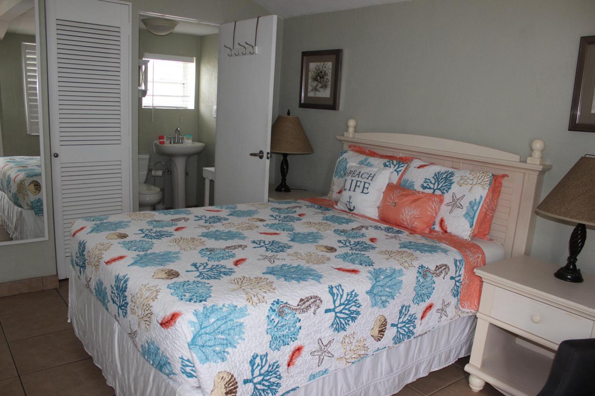 Shoreline Suites & Cabana Cottages - Beachfront Daytona Beach Bilik gambar