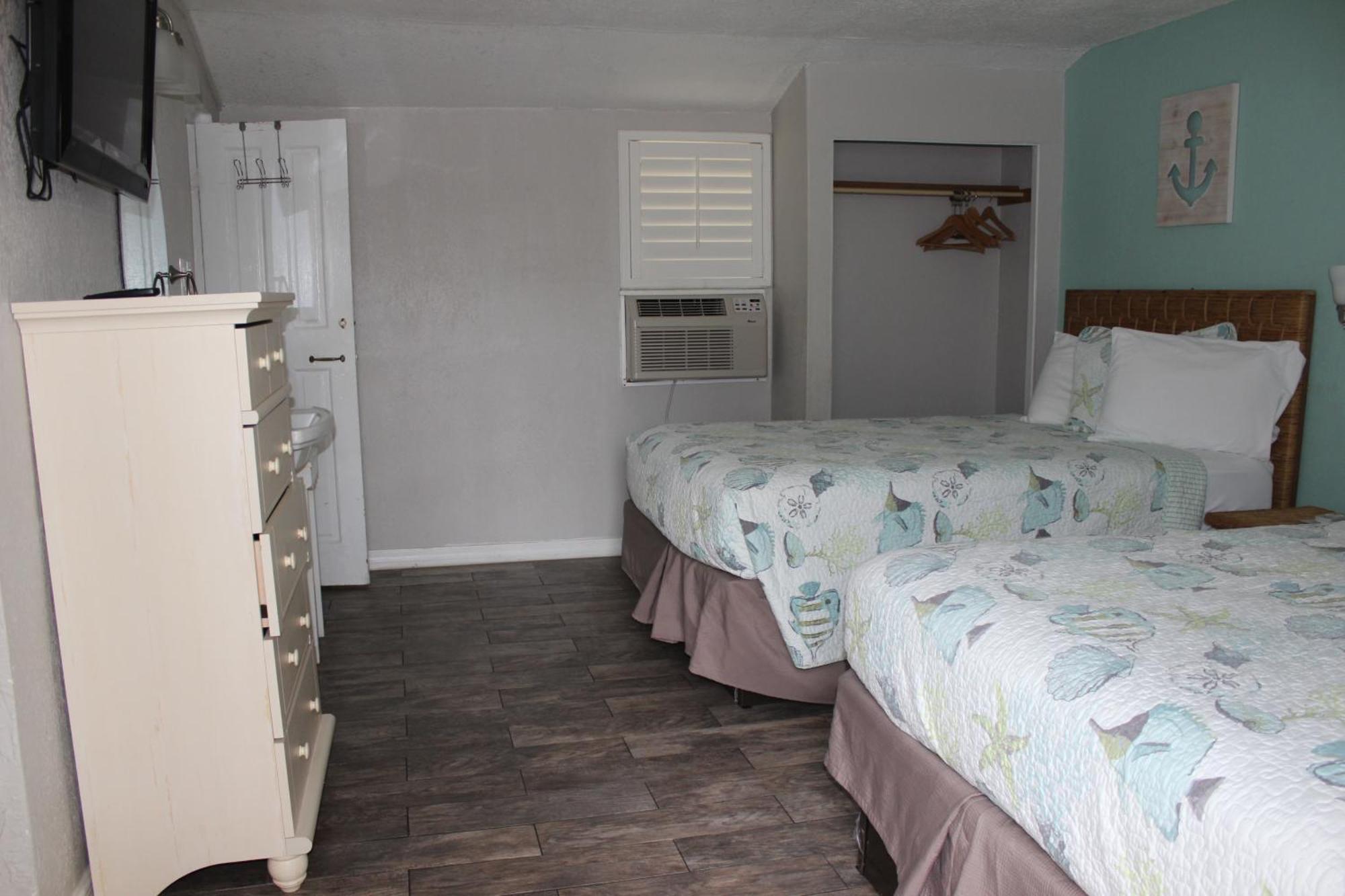 Shoreline Suites & Cabana Cottages - Beachfront Daytona Beach Bilik gambar