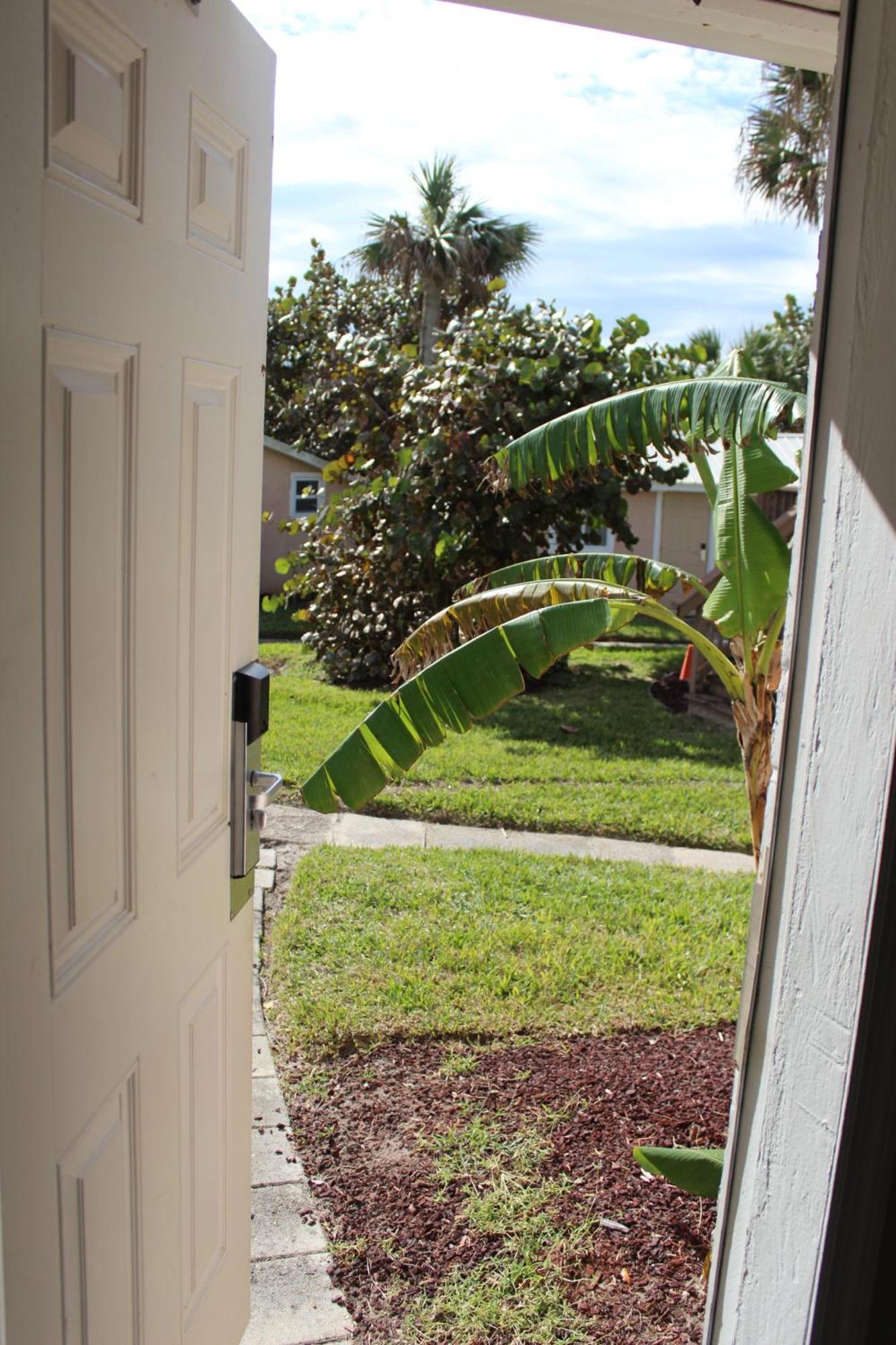 Shoreline Suites & Cabana Cottages - Beachfront Daytona Beach Bilik gambar
